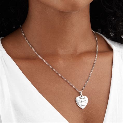 gucci exclusive blind for love heart necklace|blind for love gucci wallpaper.